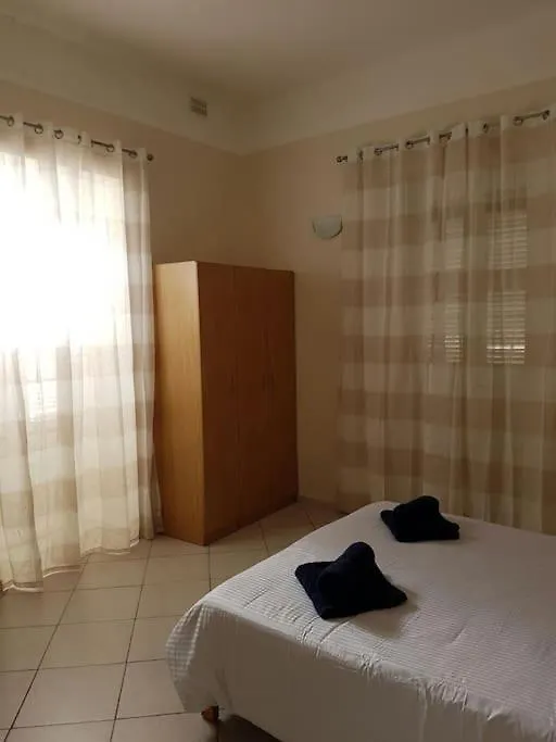 Lovely Apt, 5 Mins Walk From Castille Sq, Valletta Il-Furjana Lägenhet